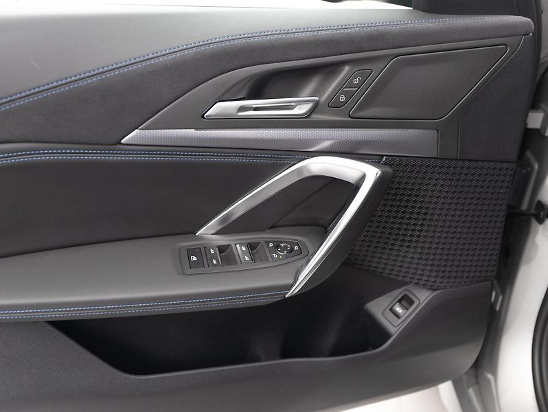BMW X1 sDrive18i - fotka 17 z 22
