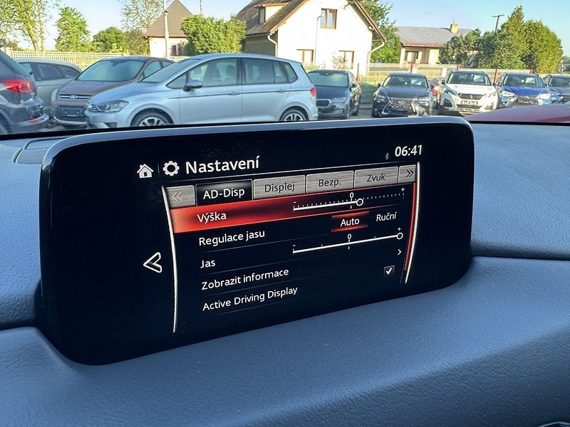 Mazda CX-5 (2018) 2.0 G-165 LED Navi Kamera Blis - fotka 12 z 45
