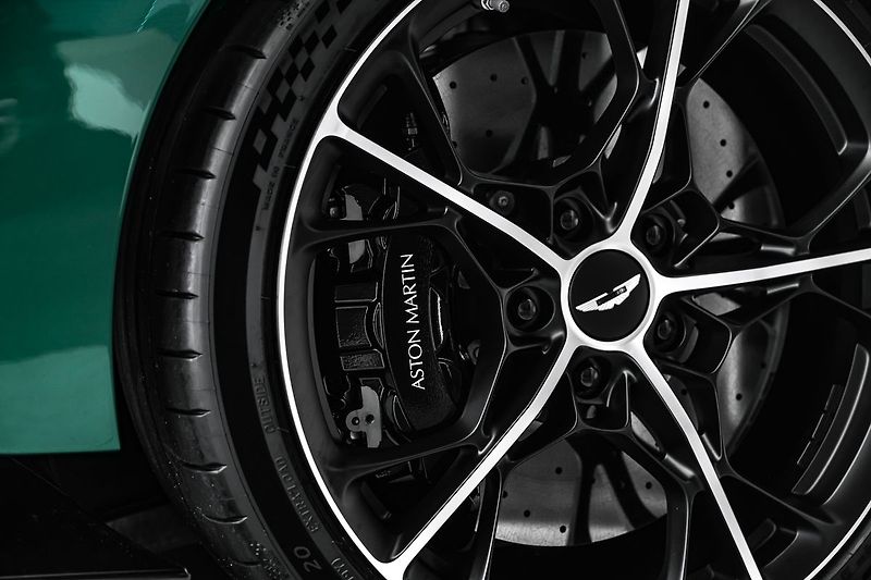 Aston Martin Valhalla - fotka 15 z 25