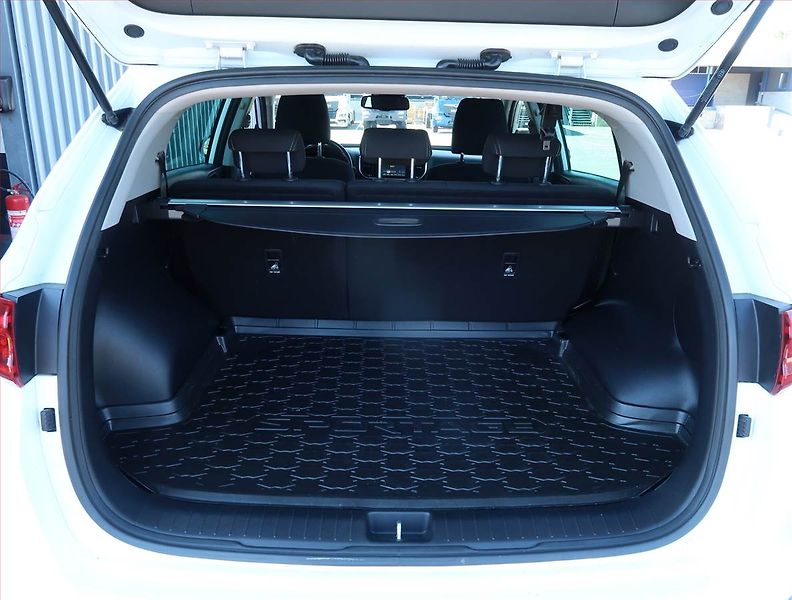Kia Sportage (2019) 1.6 GDI, Serv.kniha, Navi - fotka 14 z 22