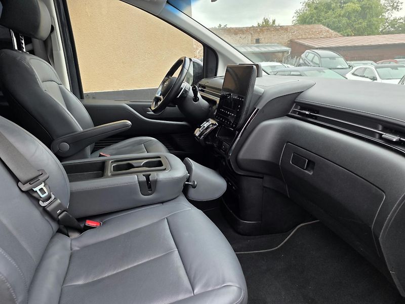 Hyundai Staria 2.2-AUTOMAT-KŮŽE-9MÍST - fotka 32 z 36