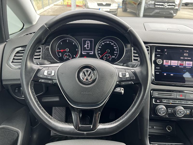Volkswagen Golf Sportsvan (2018) 1,6TDi 85kW HIGHLINE - tažné - fotka 11 z 39