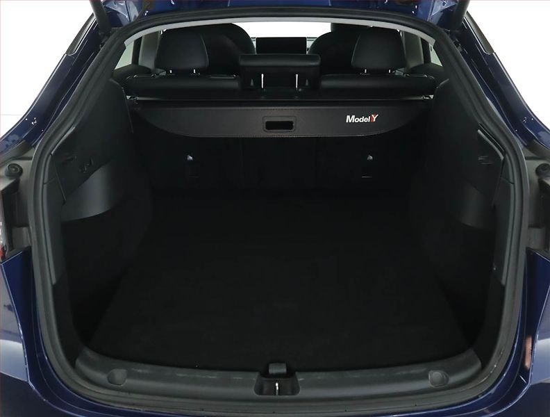 Tesla Model Y (2022) Long Range AWD 79kWh, SoH 90% - fotka 14 z 21