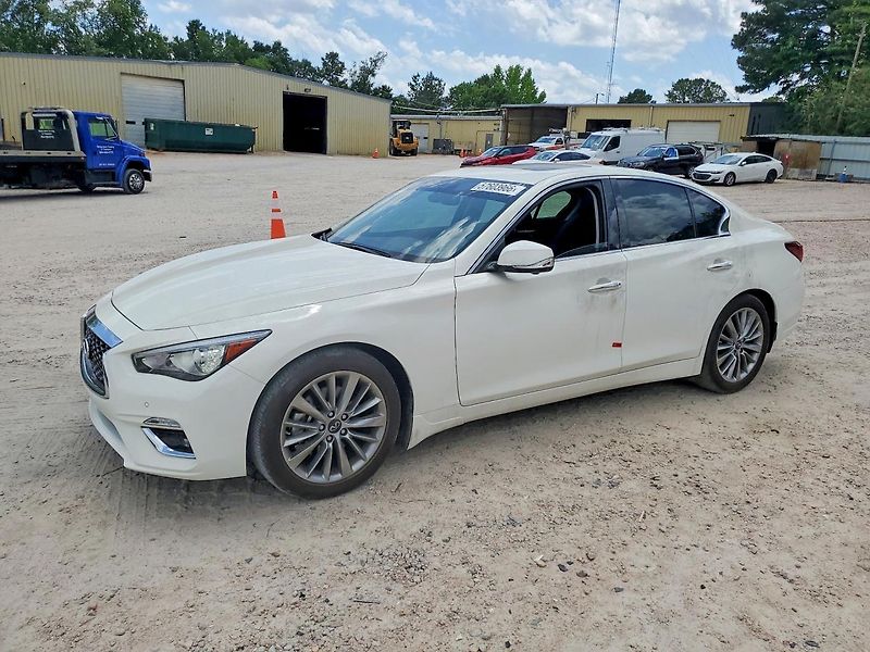 Infiniti Q50 (2022) LUXE  - fotka 1 z 11
