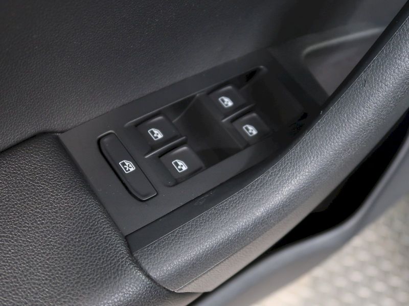 Škoda Octavia (2019) LAURIN&KLEMENT 2.0TDI 110KW DS - fotka 43 z 48