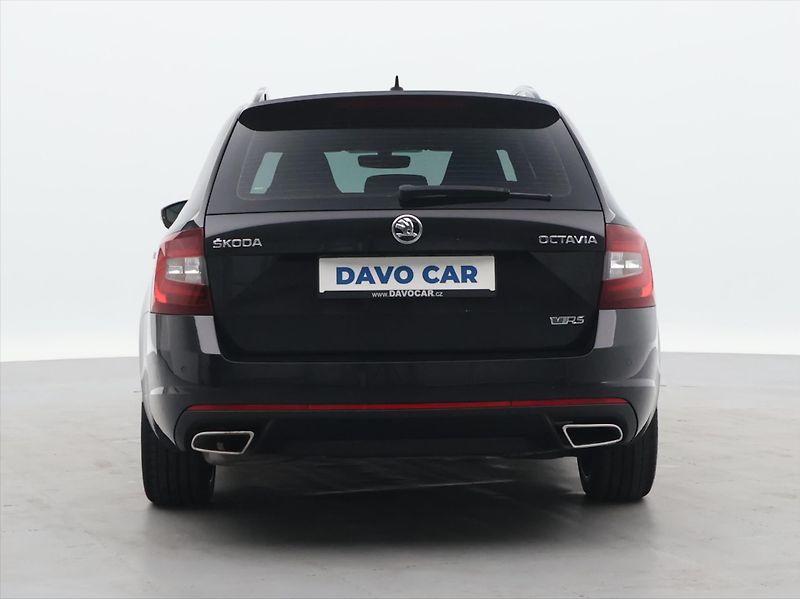 Škoda Octavia 2,0 TDI 135kW CZ Challenge DSG - fotka 6 z 28