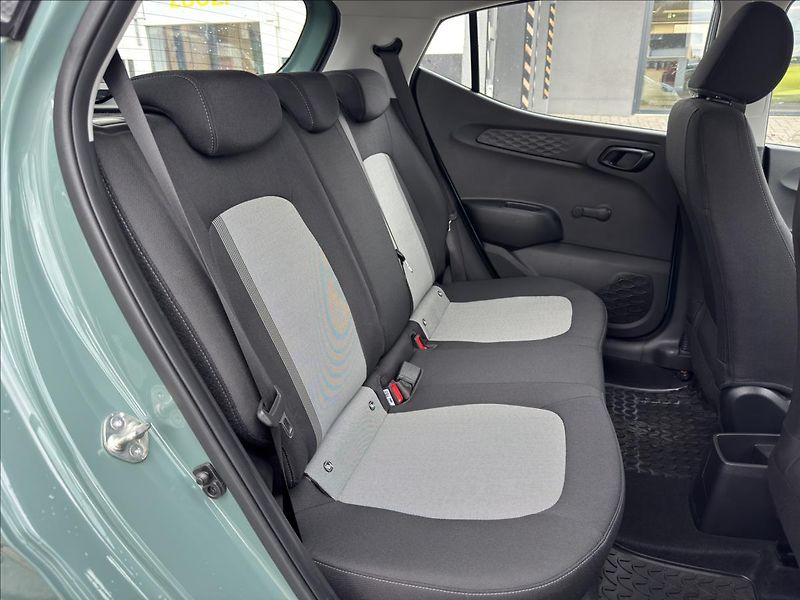 Hyundai i10 1,0 MPi Comfort - fotka 11 z 16