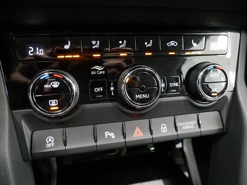 Škoda Karoq - fotka 23 z 25