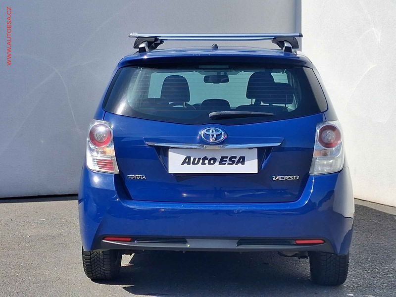 Toyota Verso (2013) 1.8i, 1.maj,ČR, Navi, AC - fotka 5 z 19