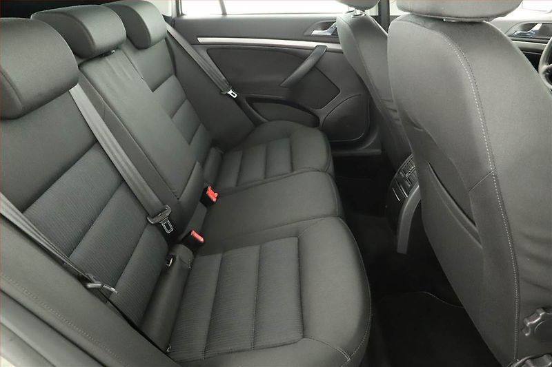 Škoda Octavia (2006) 2.0 TDI, 4X4, Tažné - fotka 7 z 12