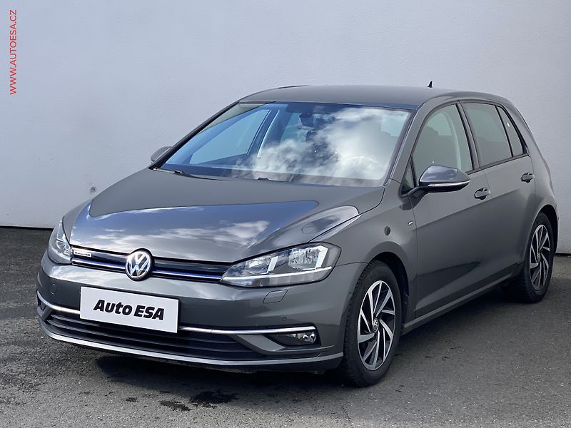 Volkswagen Golf (2019) 1.5 TSi, Join, navi - fotka 3 z 18
