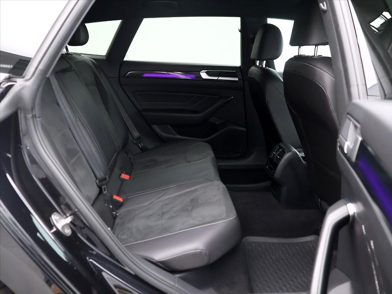 Volkswagen Arteon Shooting Brake 2,0 TDI DSG R-Line Navi Led - fotka 13 z 37