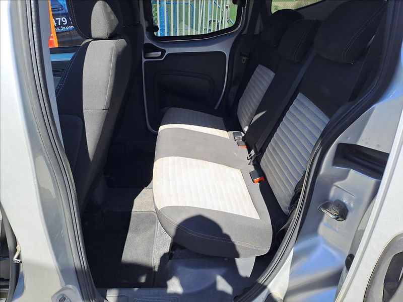 Fiat Qubo 1,4 i 54kW KLIMATIZACE - fotka 6 z 14