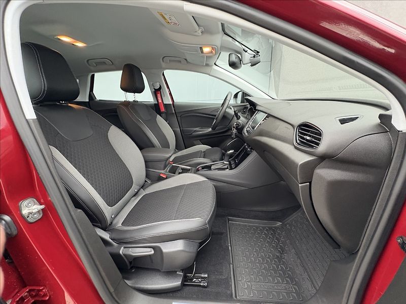 Opel Grandland X 1,2 96KW AUTOMAT CZ 1.MAJ - fotka 21 z 33