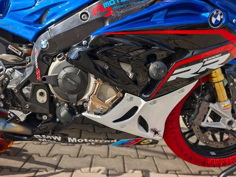 BMW S 1000 RR (2015) kompletní okruhová úprava, SPZ - fotka 11 z 20