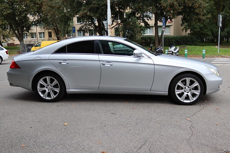 Mercedes-Benz CLS Mercedes-Benz CLS 500 V8 C219 - fotka 9 z 50