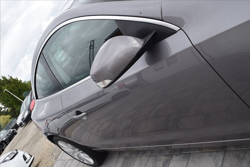 Renault Laguna 2,0 2,0i 150KW DTBG LPG - fotka 10 z 42