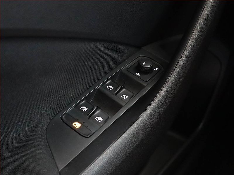 Škoda Scala (2022) 1.0 TSI, Tempomat - fotka 15 z 16