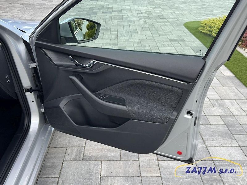 Škoda Scala Style 1.5TSi 110kw DSG - fotka 35 z 41