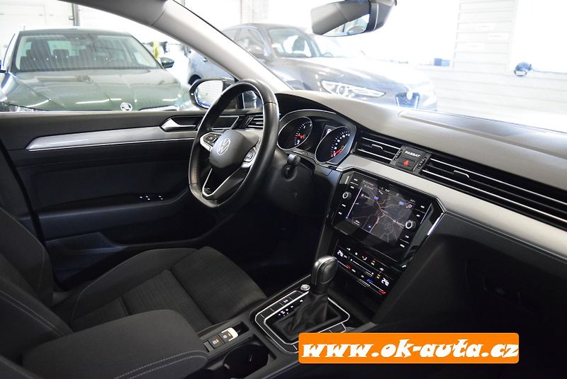 Volkswagen Passat 2.0 TDI BUSINESS DSG 97 000 KM - fotka 30 z 51