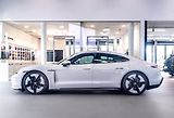 Porsche Taycan 4 SportDesign Matrix ACC 360 - náhled 2