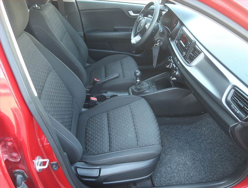 Kia Rio (2019) 1.25 CVVT, Serv.kniha - fotka 9 z 17