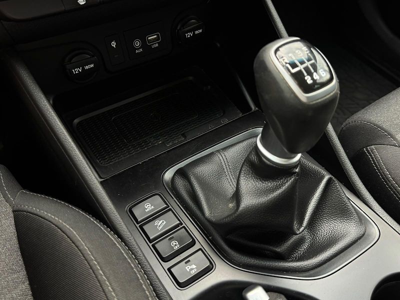 Hyundai Tucson (2021) 1.6D 4x4 1.MAJIT. ČR DPH TAŽNÉ - fotka 14 z 28