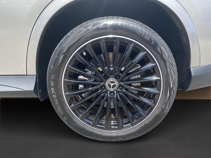 Mercedes-Benz GLC GLC 300 de 4MATIC kupé - fotka 22 z 27