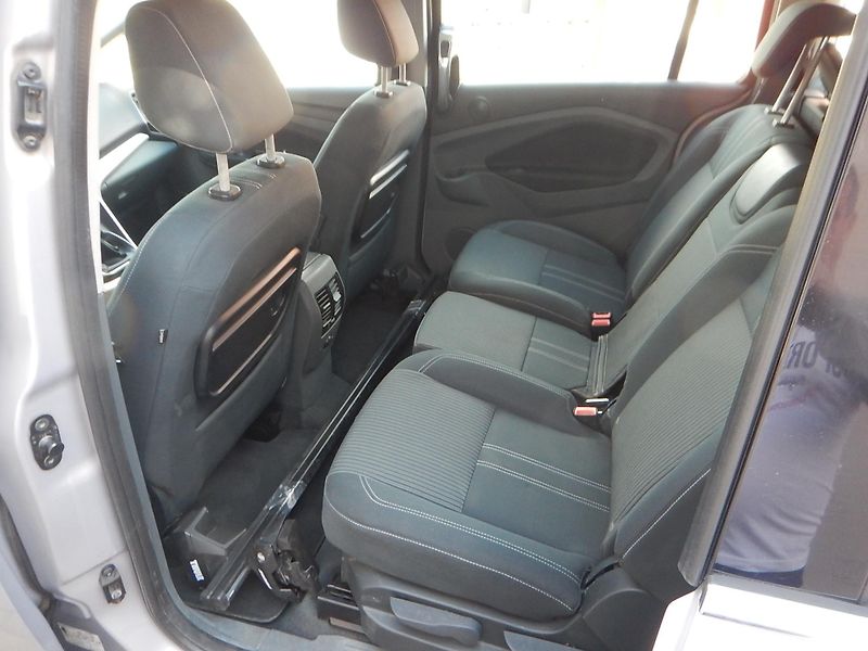 Ford Grand C-MAX 1.6 TDCi, DIGIKLIMA, 7 MÍST - fotka 10 z 28