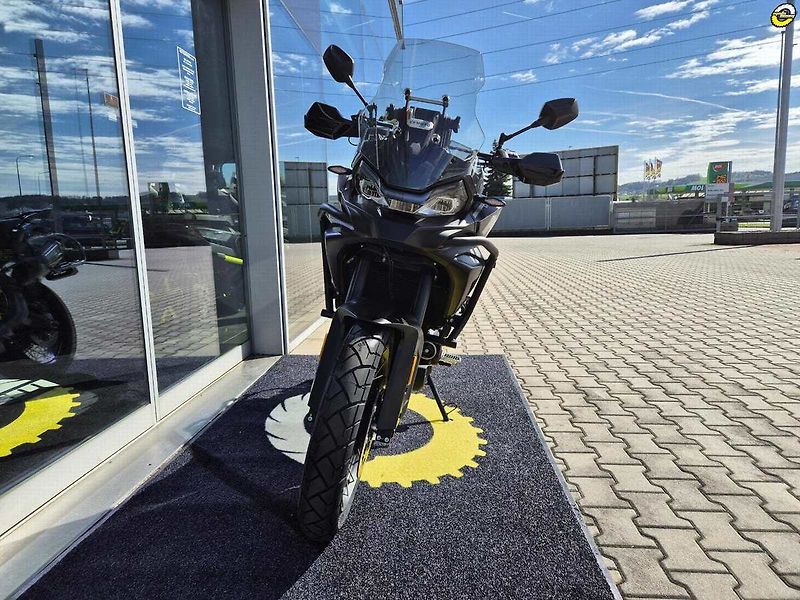 CFMOTO (2026) 700 MT Adventure - fotka 9 z 39