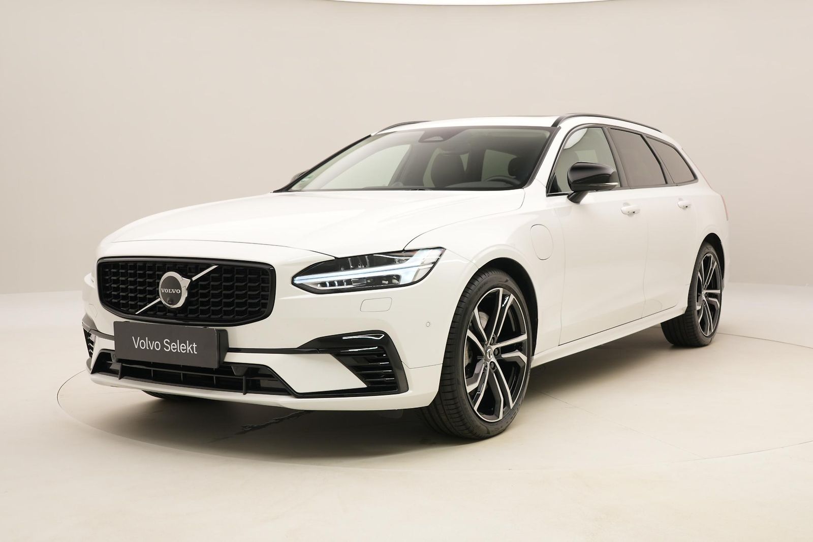 Volvo V90 T8 AWD RECHARGE DARK ULTRA CZ