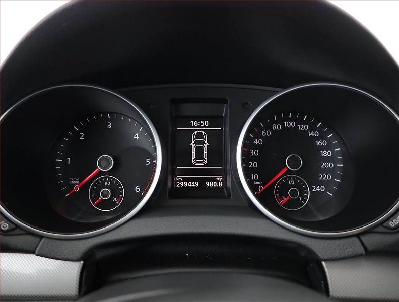 Volkswagen Golf (2012) Comfortline 1.6 TDI - fotka 8 z 13