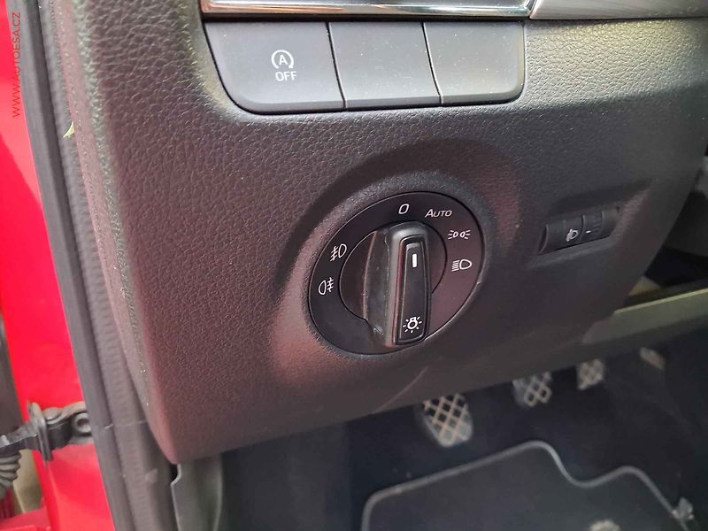 Škoda Fabia (2017) 1.0 TSi, Drive, navi, +kola - fotka 14 z 17
