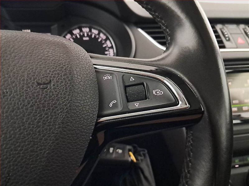 Škoda Octavia (2015) 1.2 TSI, Tempomat - fotka 16 z 18
