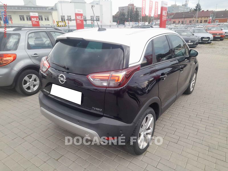 Opel Crossland X (2018) 1.2T, LED, headUP - fotka 2 z 3