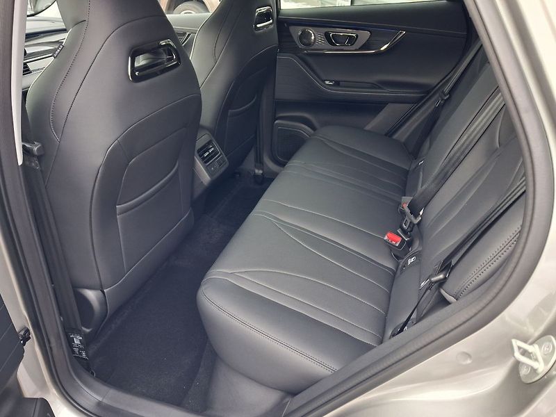 Omoda 5 (2026) Comfort 1.6 tGDI ICE - fotka 10 z 26