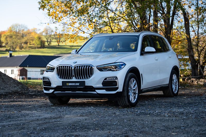 BMW X5 (2019) 30d xDrive xLine, LED, BLIS - fotka 2 z 27