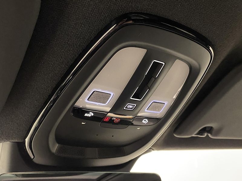 Volvo XC40 (2026) B3 AUT DARK ULTRA  - fotka 38 z 63