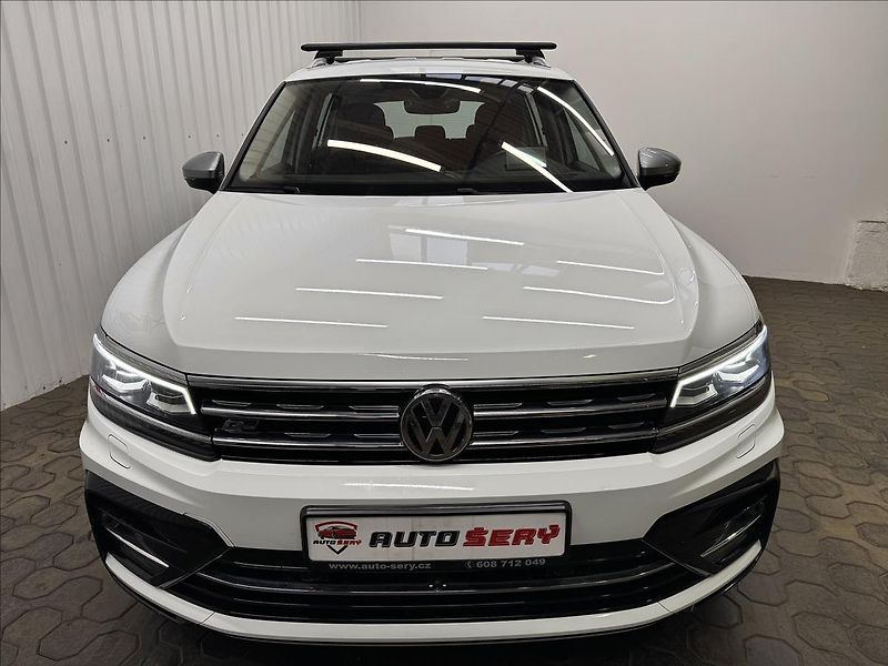 Volkswagen Tiguan Allspace R-LINE 140kW 4M HUD DCC LED - fotka 13 z 52