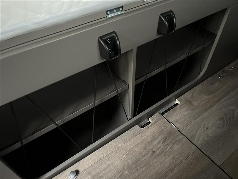 LMC INNOVAN 592 TDCi  2,0 - fotka 13 z 16