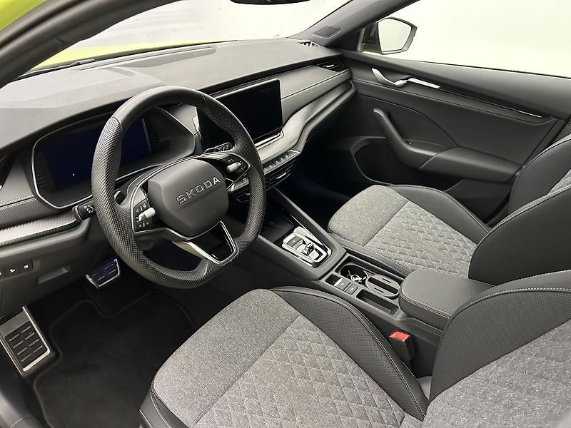 Škoda Octavia 2.0 TDI SportLine - fotka 6 z 23