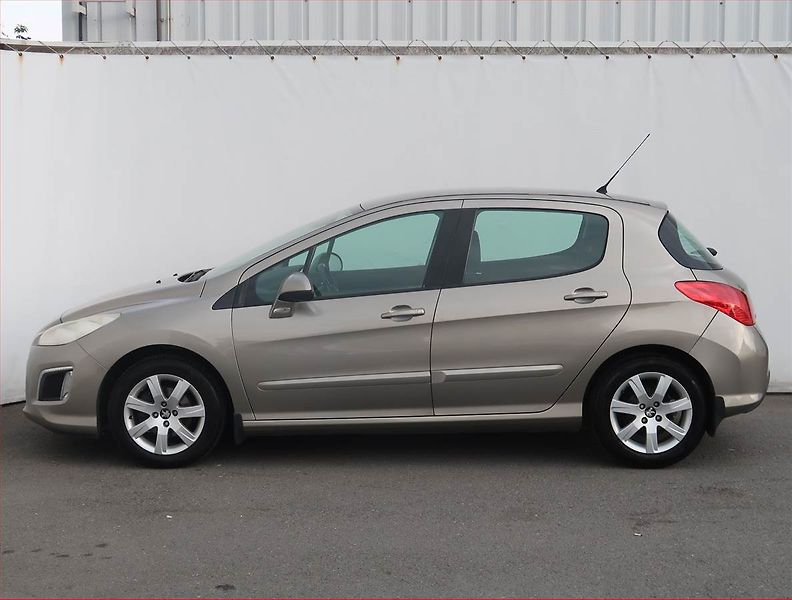 Peugeot 308 (2012) 1.6 VTi, ČR,1.maj, Serv.kniha - fotka 3 z 17
