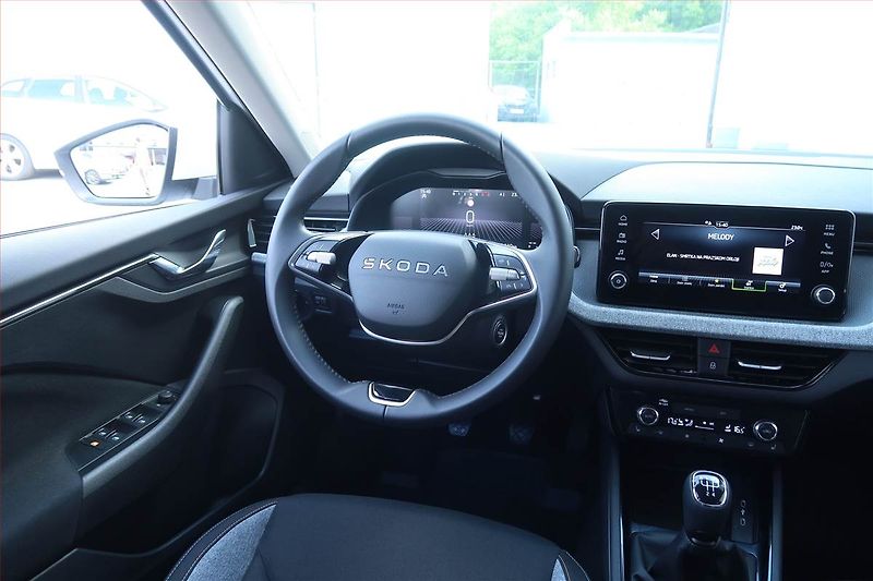 Škoda Kamiq (2025) 1.0 TSI - fotka 7 z 21