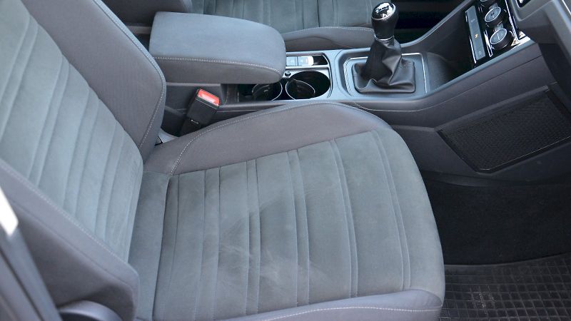 Volkswagen Touran (2018) 1.4 TSI 110 kW Comfortline - fotka 19 z 28