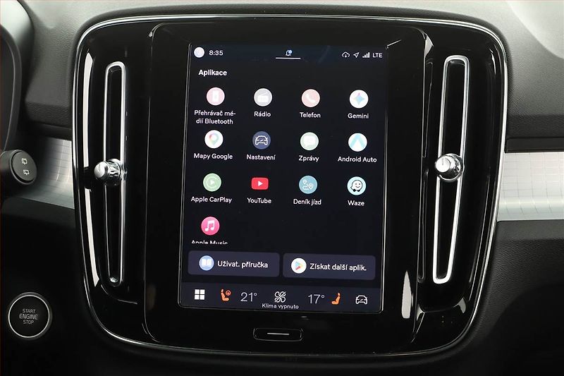 Volvo XC40 (2022) B3 - fotka 15 z 20