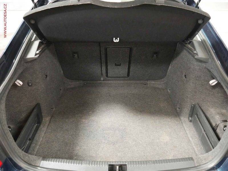 Škoda Octavia (2013) 1.8 TSi, ČR, AC - fotka 7 z 16