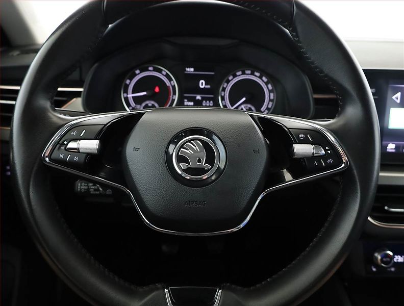 Škoda Kamiq (2022) Style 1.5 TSI - fotka 8 z 19