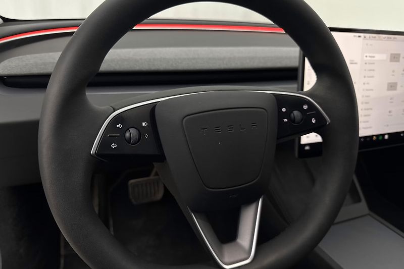 Tesla Model 3 Long Range AWD Highland Tažné - fotka 10 z 20