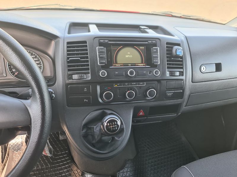 Volkswagen Multivan (2011) 2.0 TDi 103-KW WEBAST OLOMOUC - fotka 61 z 109