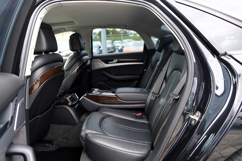 Audi A8 3.0 TDI Quattro/250 PS/ČR - fotka 30 z 50